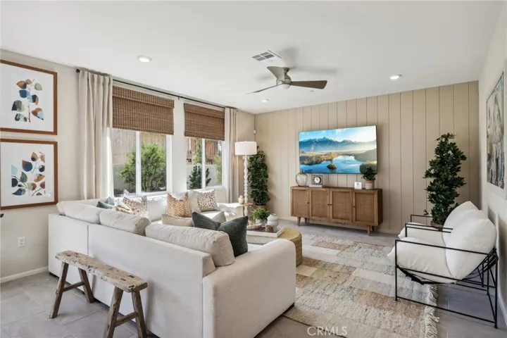 MODEL HOME