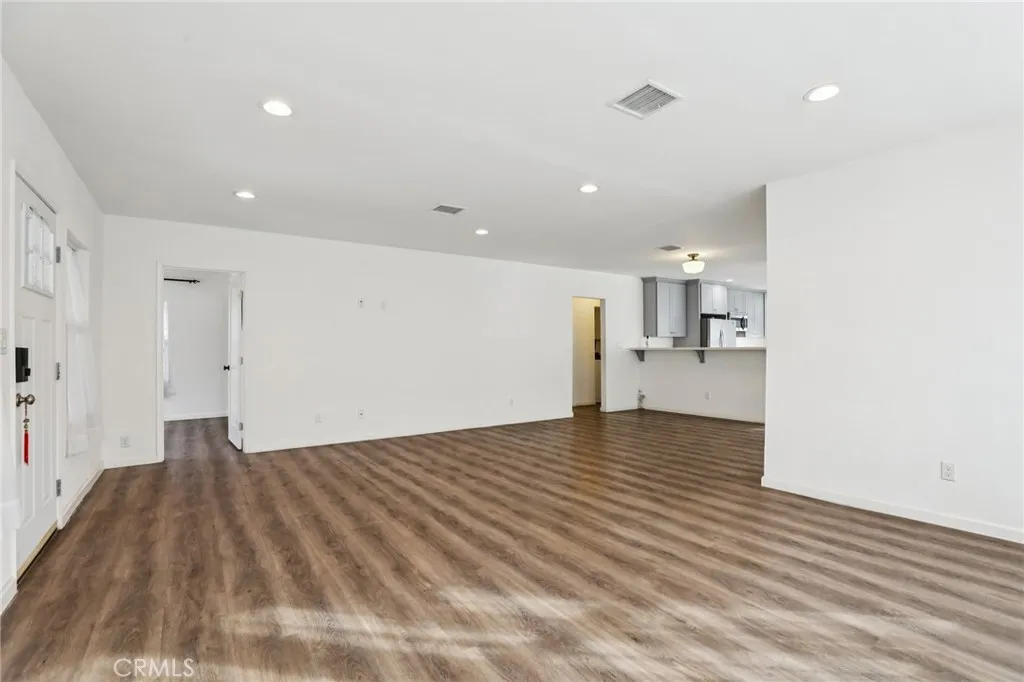 202 Mira Mar, Long Beach, California 90803 home-pic-2