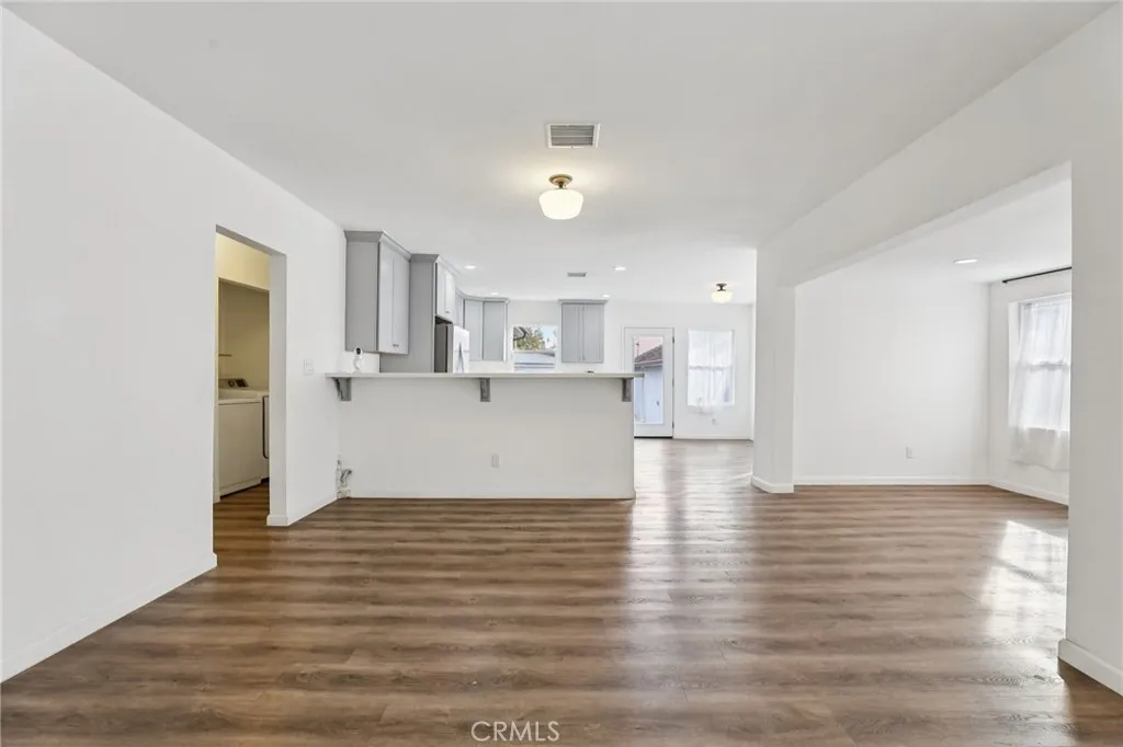 202 Mira Mar, Long Beach, California 90803 home-pic-6