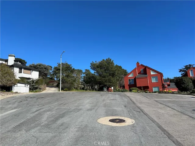 Looking South East up Chelsea Ln, a cul de sac.