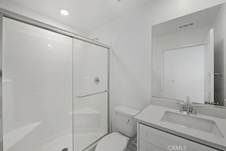 33238 Damask ~ Ready Now