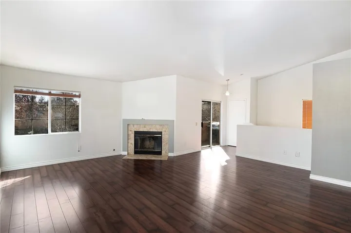 25126 Steinbeck Ave H, Stevenson Ranch, California 91381