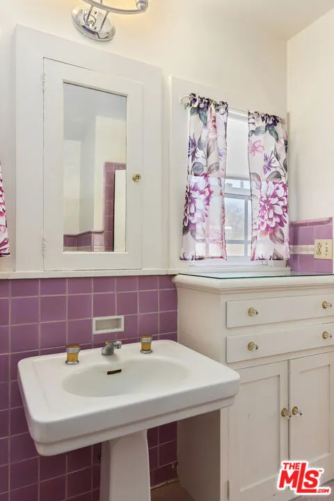 955 S Highland Avenue, Los Angeles, California 90036 home-pic-33