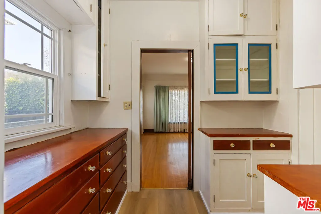 955 S Highland Avenue, Los Angeles, California 90036 home-pic-39