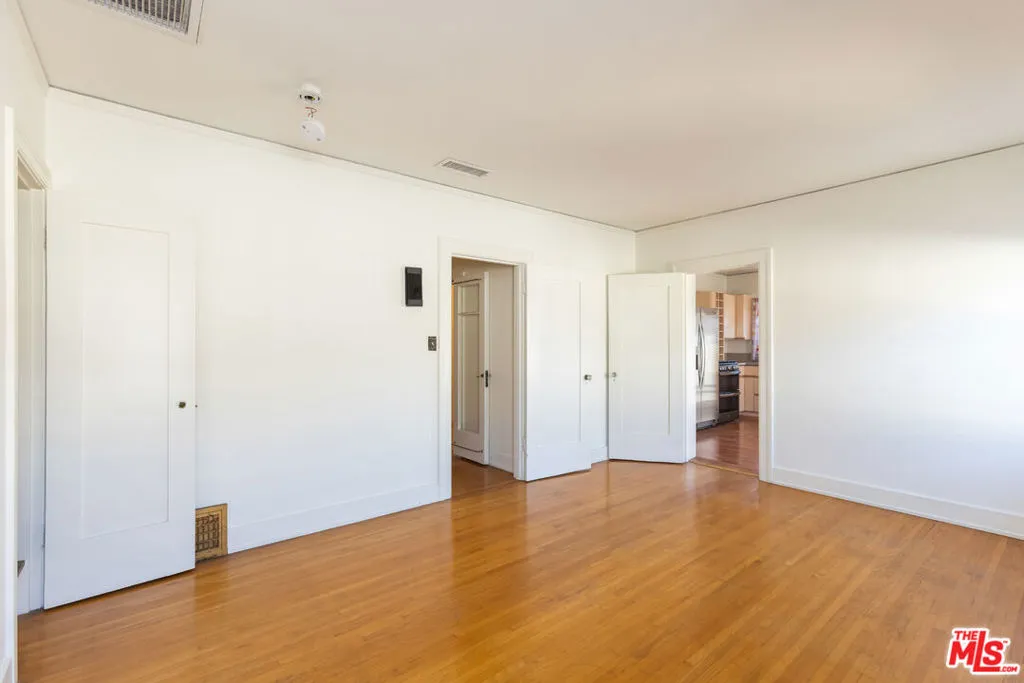 955 S Highland Avenue, Los Angeles, California 90036 home-pic-43