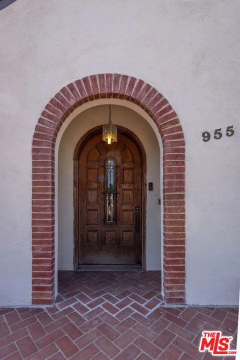 955 S Highland Avenue, Los Angeles, California 90036 home-pic-3
