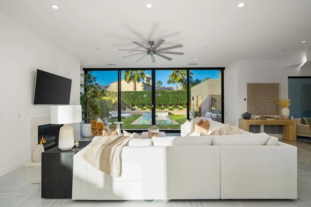 57757 Santo Thomas, La Quinta, California 92253 home-pic-10