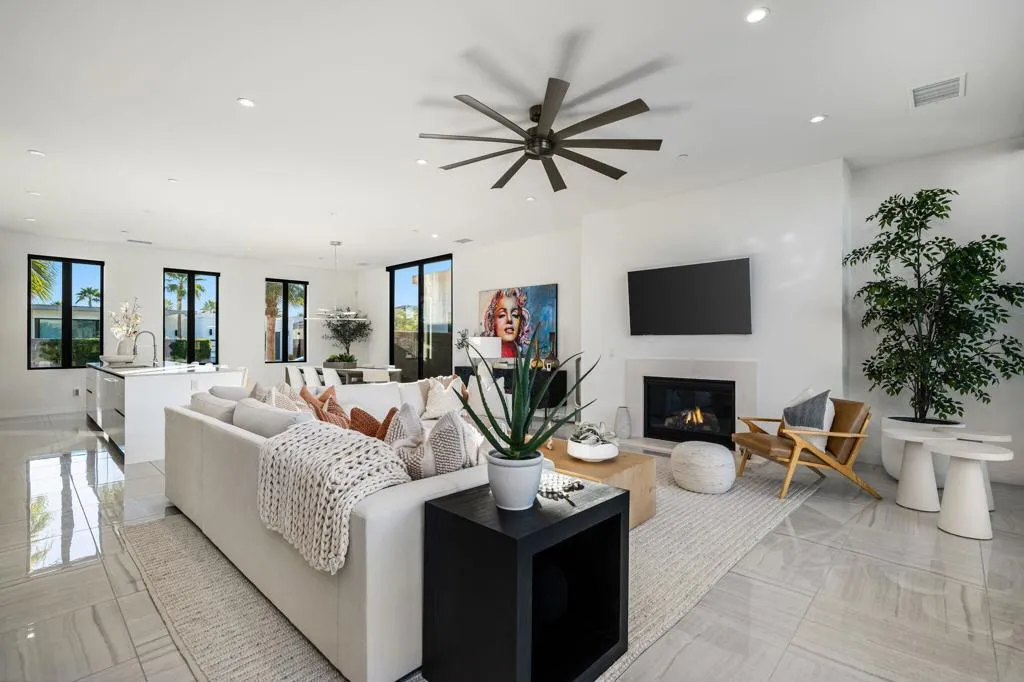 57757 Santo Thomas, La Quinta, California 92253 home-pic-15