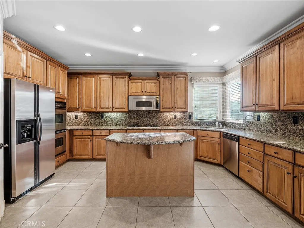 16194 Maricopa, Apple Valley, California 92307 home-pic-23