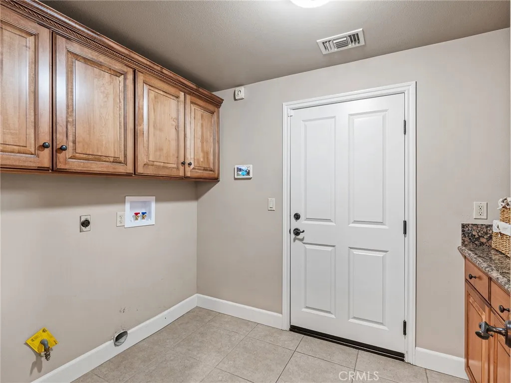16194 Maricopa, Apple Valley, California 92307 home-pic-26