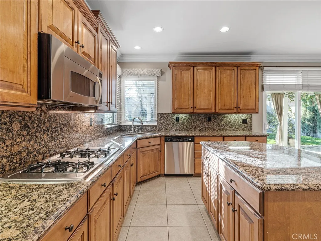 16194 Maricopa, Apple Valley, California 92307 home-pic-25