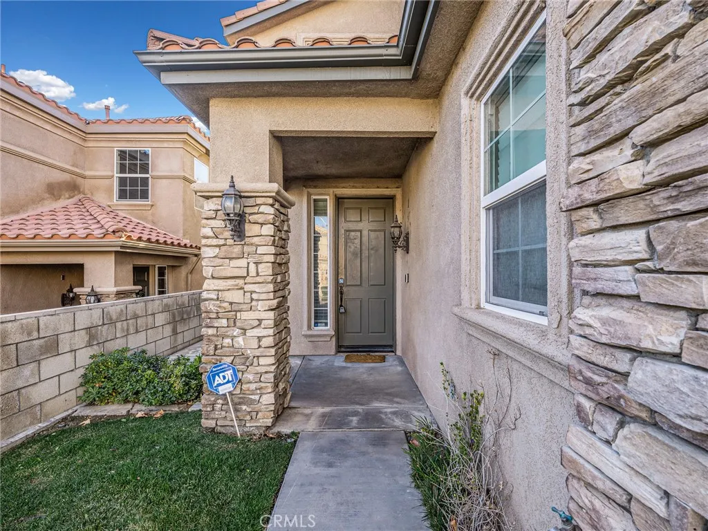 16194 Maricopa, Apple Valley, California 92307 home-pic-3