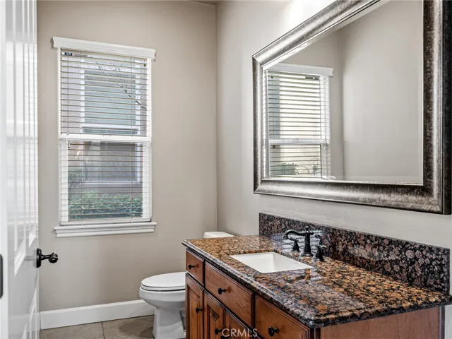 16194 Maricopa, Apple Valley, California 92307