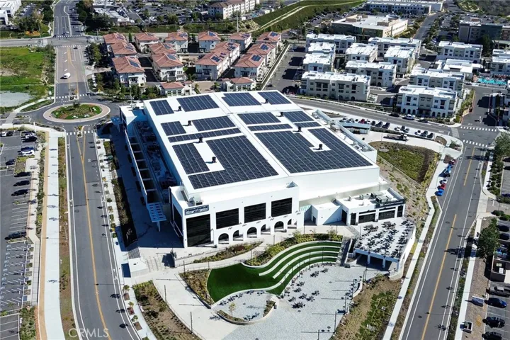 Front Wave Arena