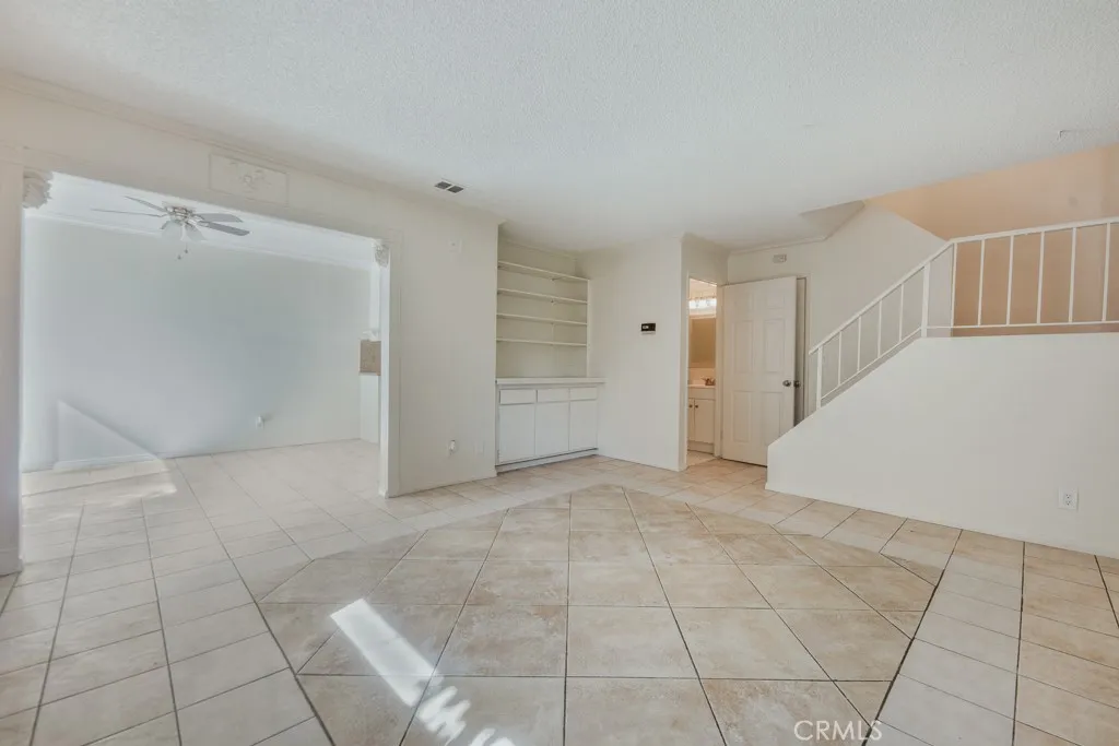 12523 Bradley, Sylmar, California 91342 home-pic-14