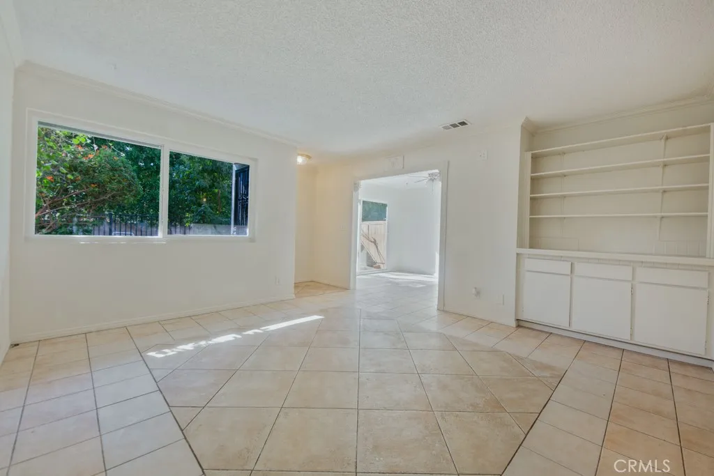 12523 Bradley, Sylmar, California 91342 home-pic-15