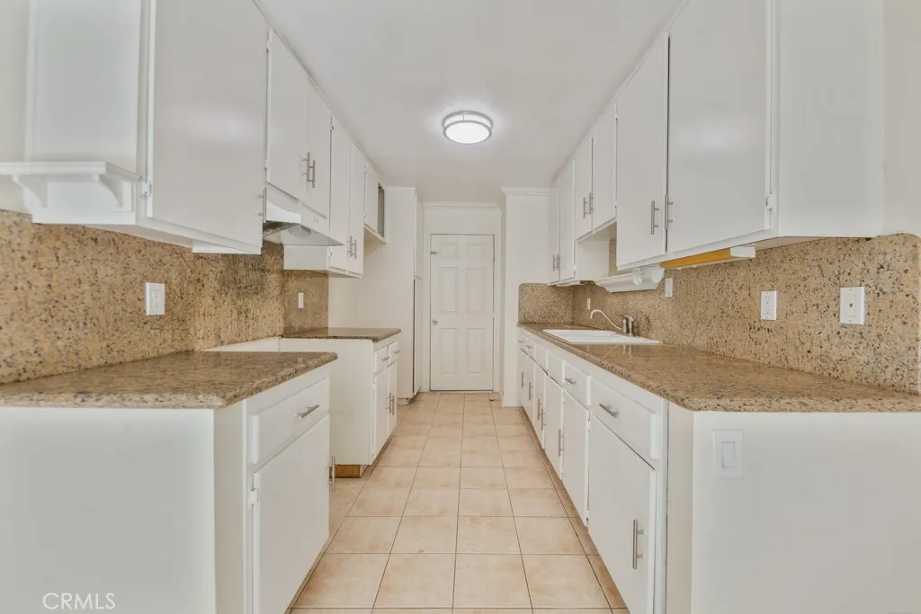 12523 Bradley, Sylmar, California 91342 home-pic-22