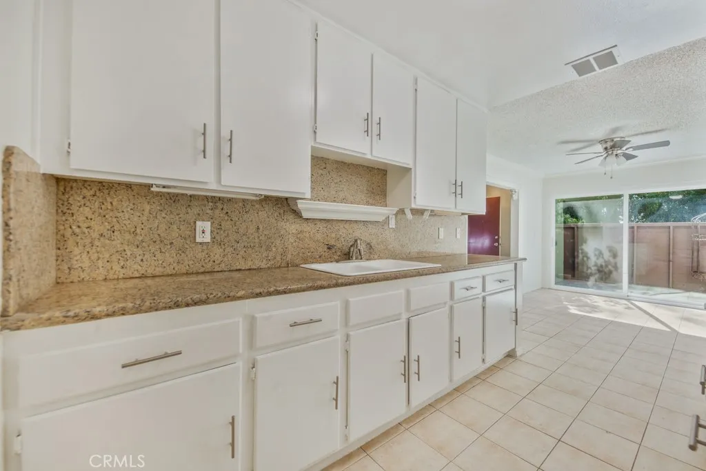 12523 Bradley, Sylmar, California 91342 home-pic-20