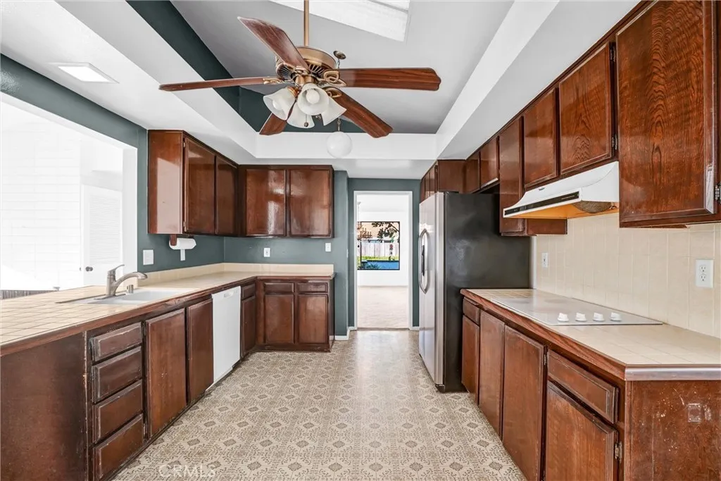 609 Calle Miguel, San Clemente, California 92672 home-pic-18
