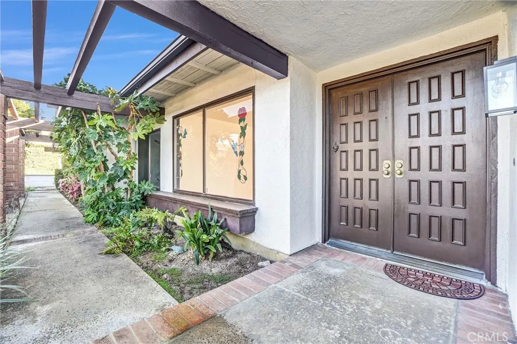 609 Calle Miguel, San Clemente, California 92672 home-pic-2