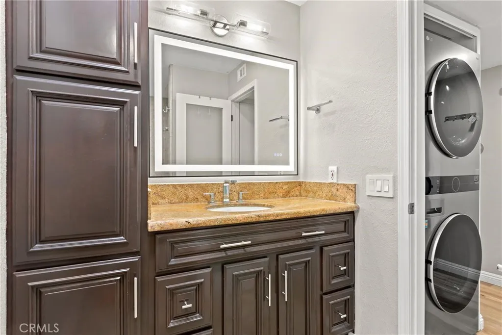 409 Bryson Springs, Costa Mesa, California 92627 home-pic-8