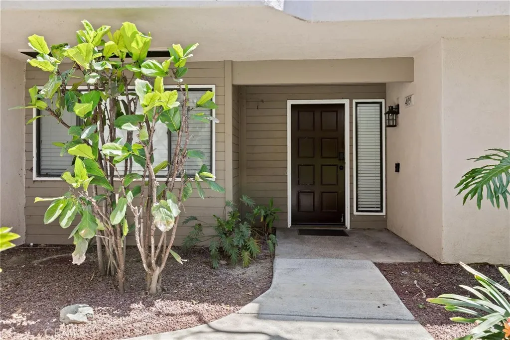 409 Bryson Springs, Costa Mesa, California 92627 home-pic-2