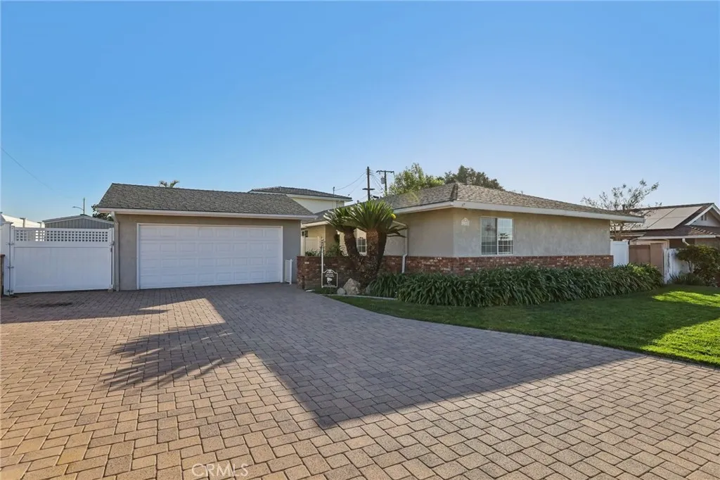 1248 E Saint James, Orange, California 92865 home-pic-1