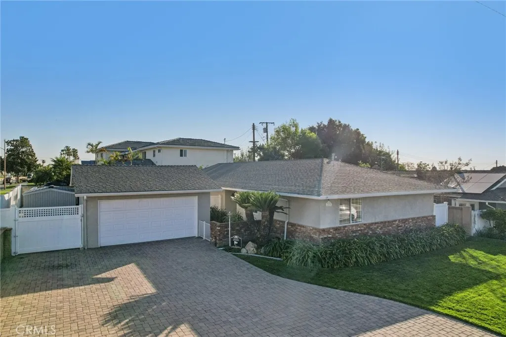 1248 E Saint James, Orange, California 92865 home-pic-32