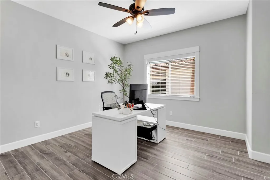 12634 Spring Valley Parkway, Victorville, California 92395 home-pic-32
