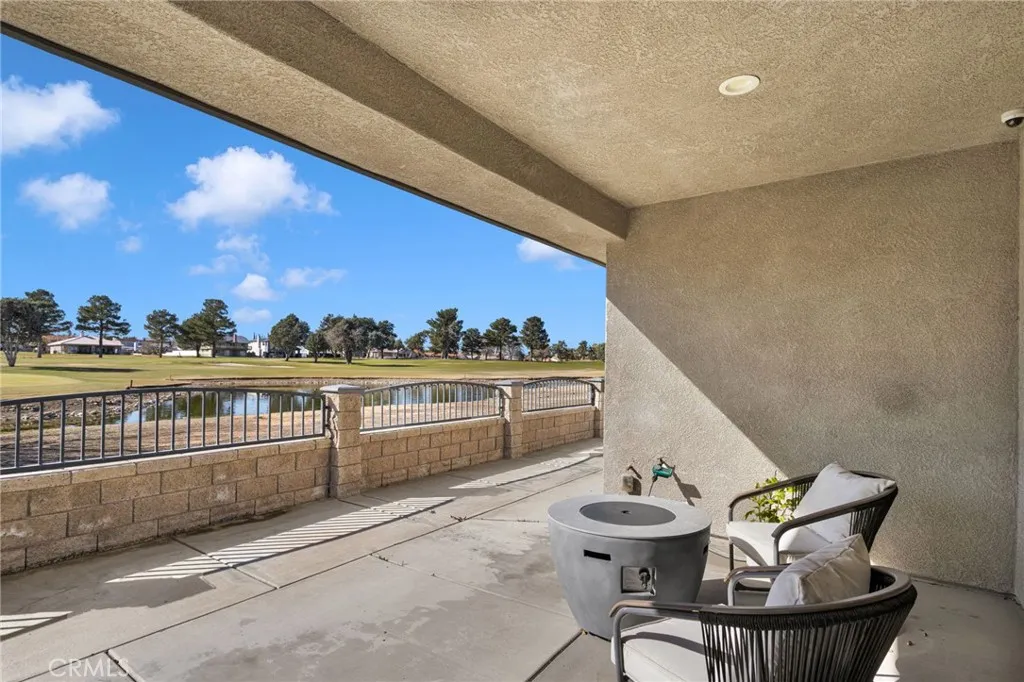 12634 Spring Valley Parkway, Victorville, California 92395 home-pic-36