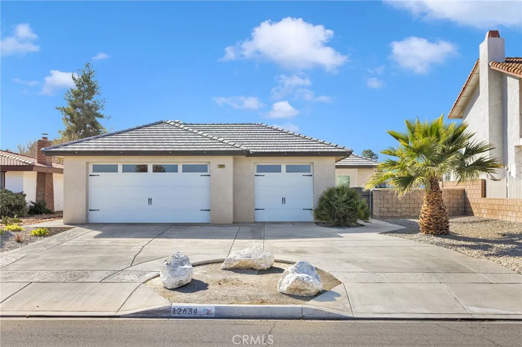12634 Spring Valley Parkway, Victorville, California 92395 home-pic-2