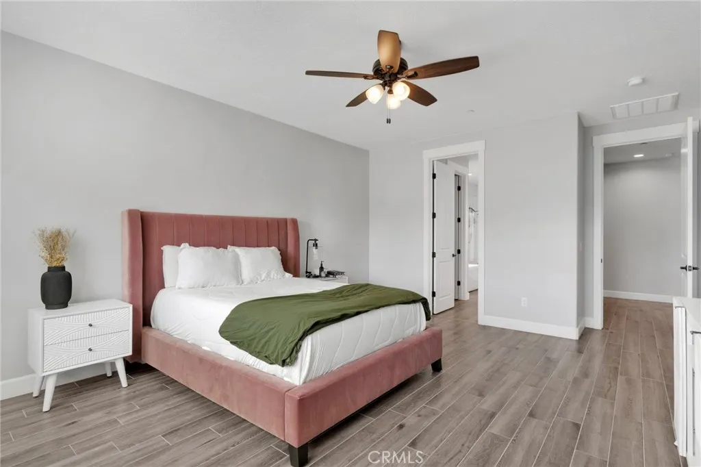 12634 Spring Valley Parkway, Victorville, California 92395 home-pic-22