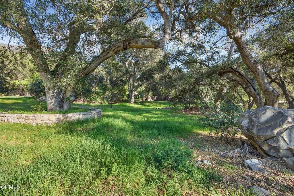 18 2-web-or-mls-UpmarketMedia_2170L-001