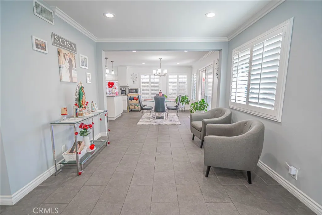 27738 Hyssop Lane, Saugus, California 91350 home-pic-11
