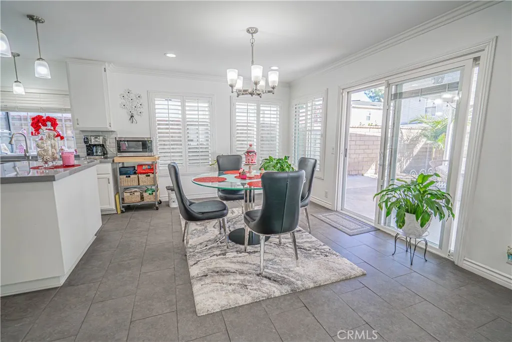 27738 Hyssop Lane, Saugus, California 91350 home-pic-12