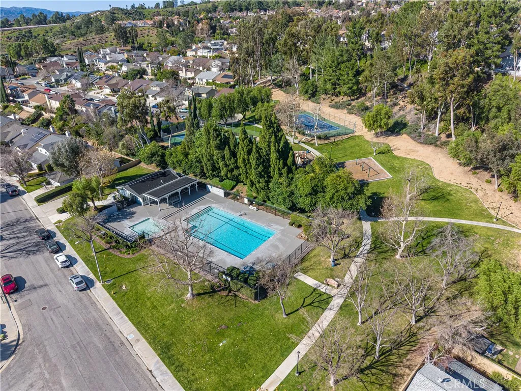 27738 Hyssop Lane, Saugus, California 91350 home-pic-40