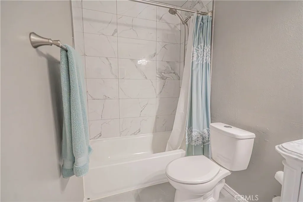 27738 Hyssop Lane, Saugus, California 91350 home-pic-31