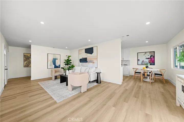 1061 La Casa, La Habra, California 90631