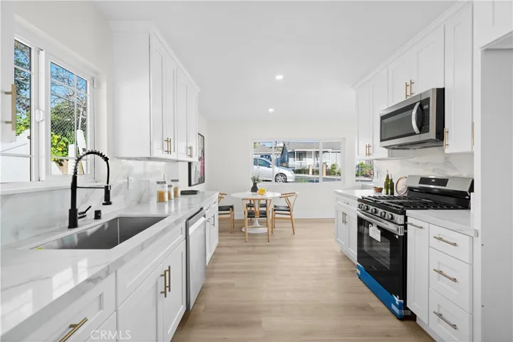 1061 La Casa, La Habra, California 90631