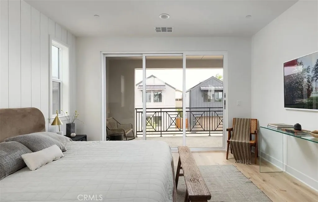 18012 Hazel Court, Fountain Valley, California 92708 home-pic-8