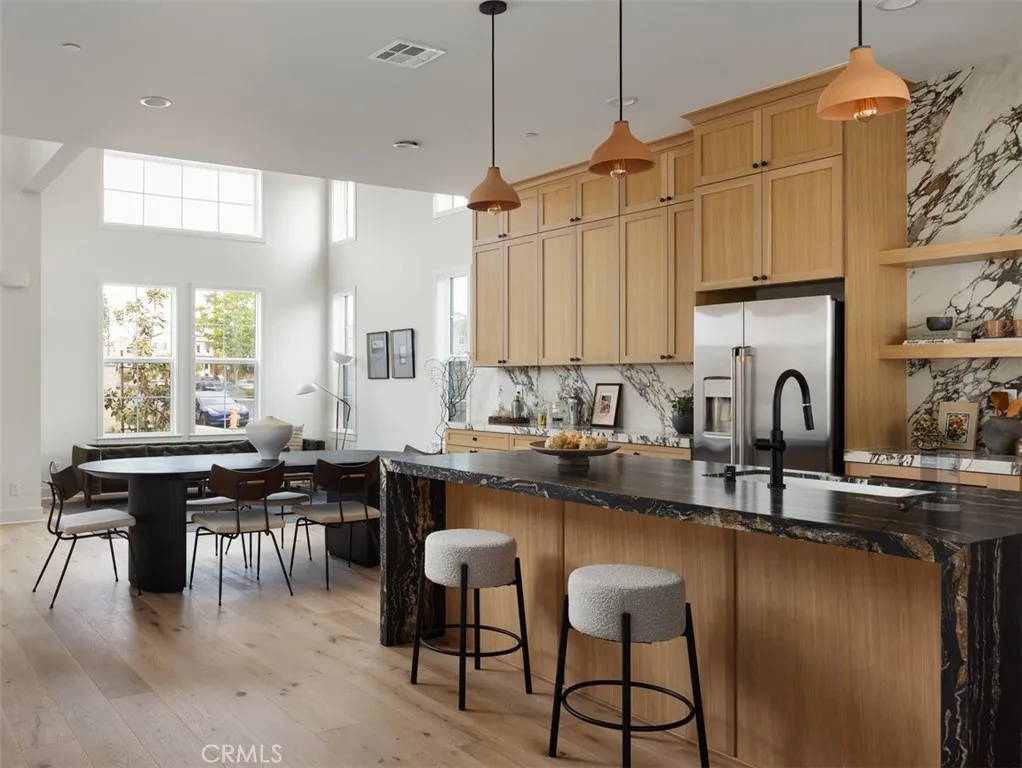 18012 Hazel Court, Fountain Valley, California 92708 home-pic-3