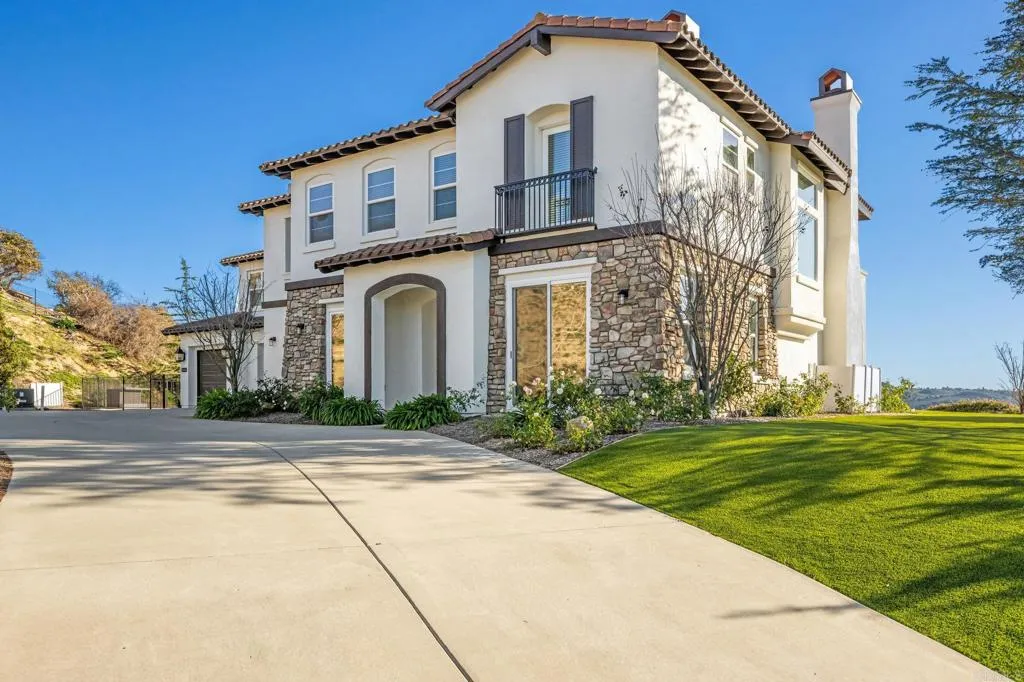 30809 Chateau Haut Briant, Bonsall, California 92003 home-pic-6