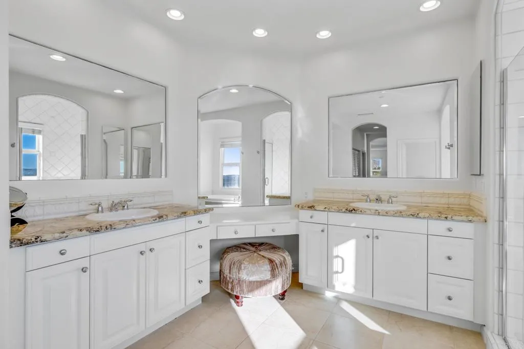30809 Chateau Haut Briant, Bonsall, California 92003 home-pic-34