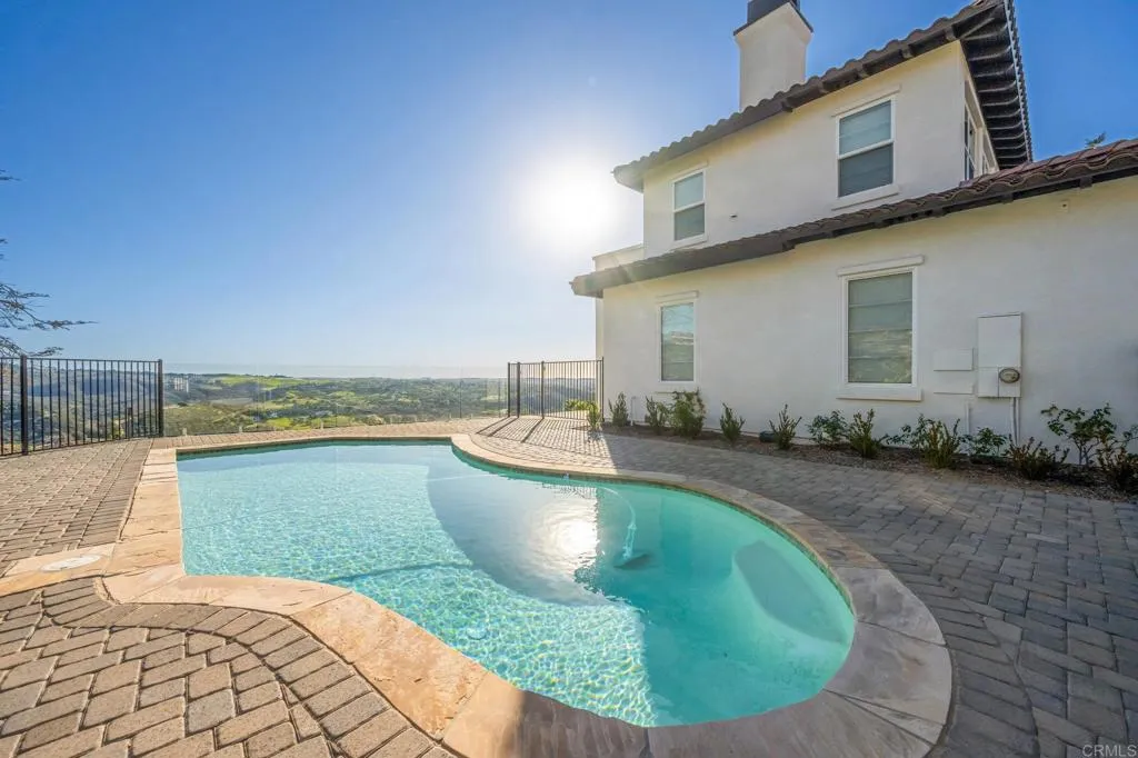 30809 Chateau Haut Briant, Bonsall, California 92003 home-pic-3