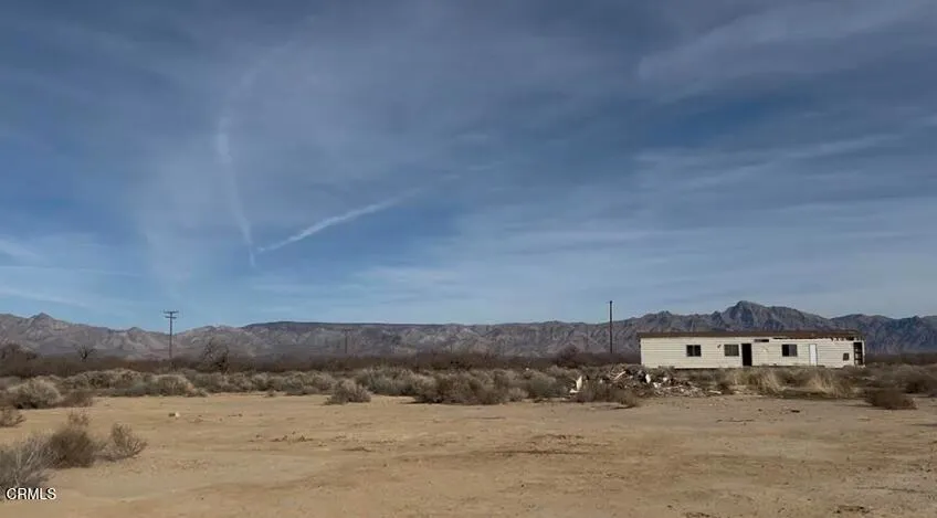 Front of Mobile Home with Kingston Mount