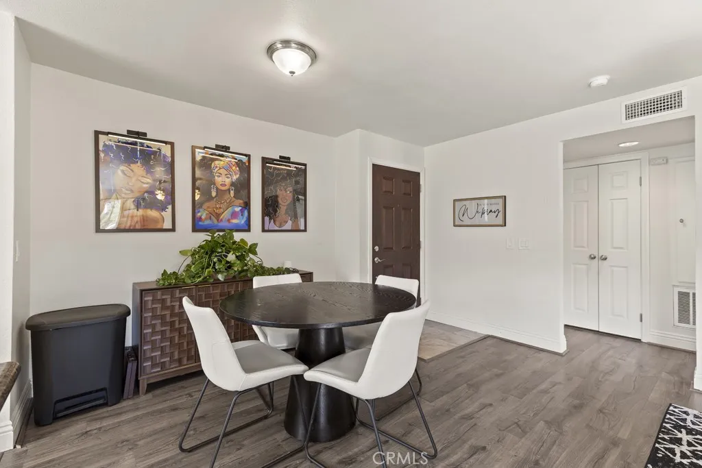 2320 Del Mar 102, Corona, California 92882 home-pic-6