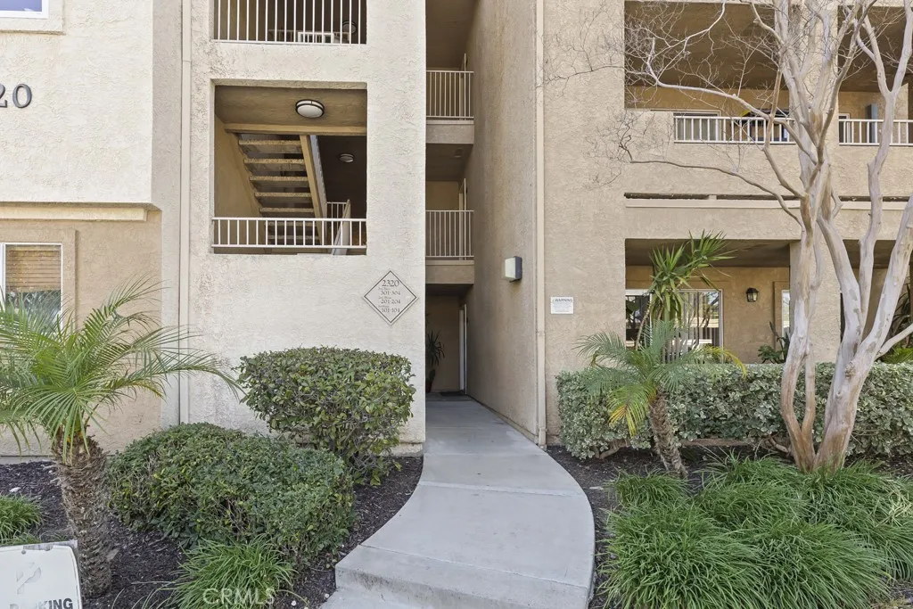2320 Del Mar 102, Corona, California 92882 home-pic-23