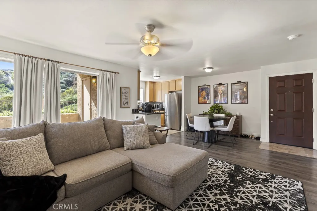 2320 Del Mar 102, Corona, California 92882 home-pic-12