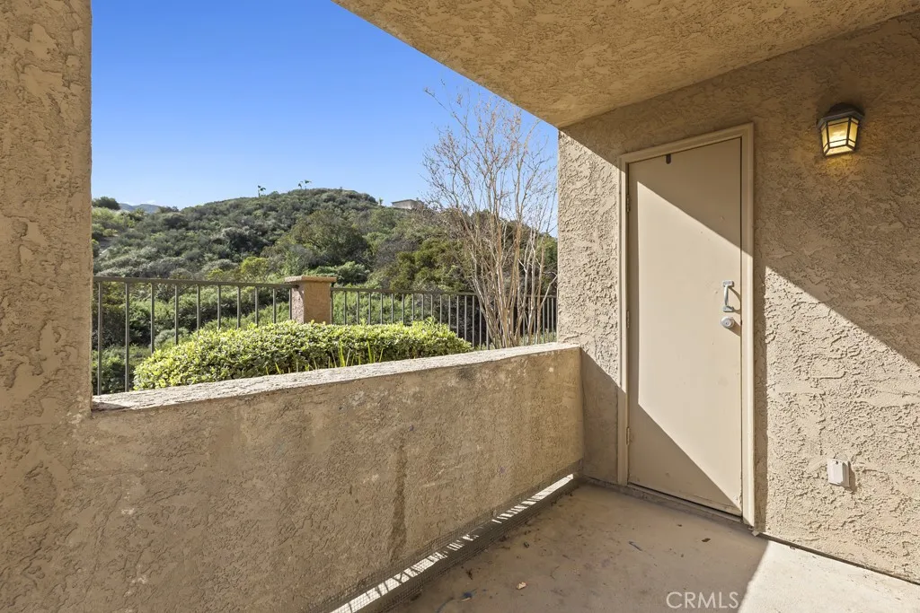 2320 Del Mar 102, Corona, California 92882 home-pic-21