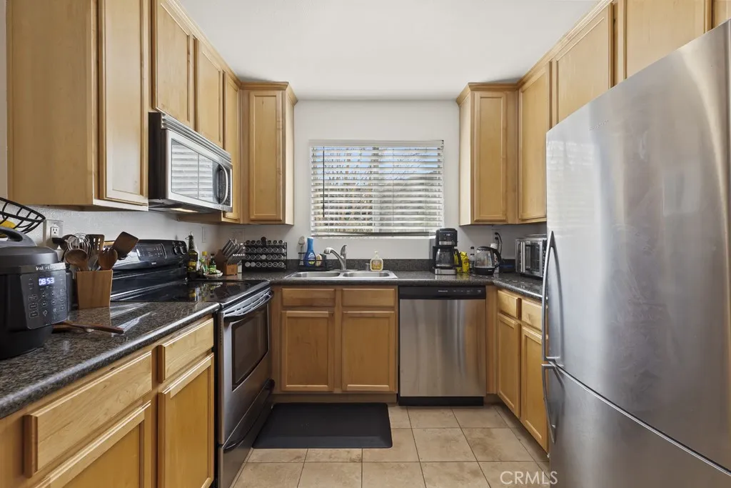 2320 Del Mar 102, Corona, California 92882 home-pic-8